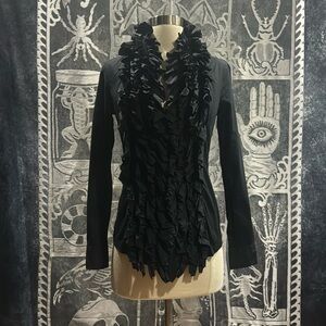 Sinclaire 10 fitted cotton button up blouse w ruffle collar goth sexy vampire
